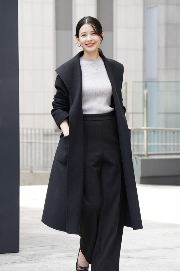 上質な素材感が大人のスタイリングにマッチする