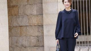 上品に華やぐレース襟と清楚なクルーネックの2way仕様 “襟取り外し可能/ラナンブラウス”