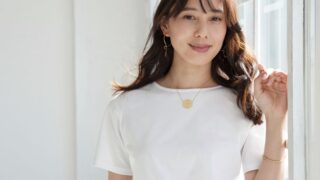 上質な素材感と、シンプルながら計算されたディテールで大人心を魅了する “スローンTシャツ”